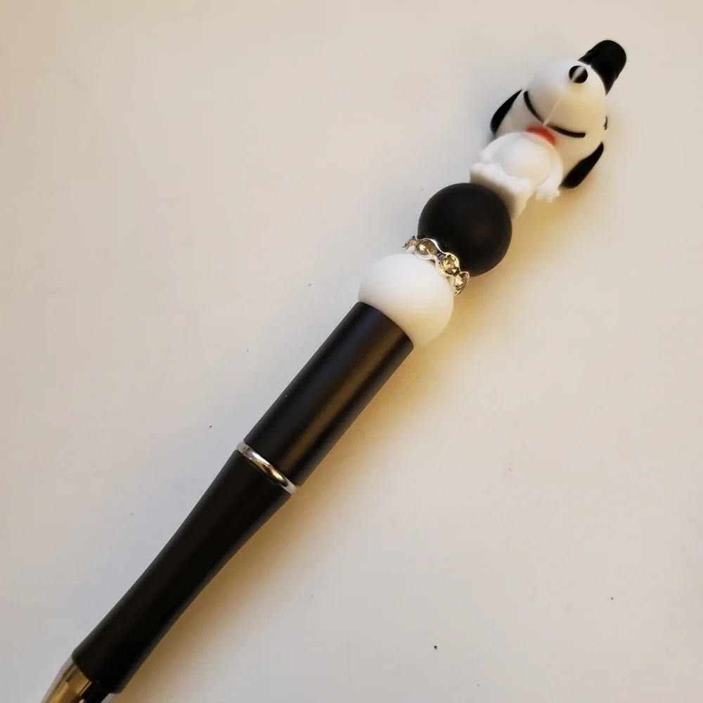 Handmade 3D Snoopy Beaded Silicone Focal Bead Pen